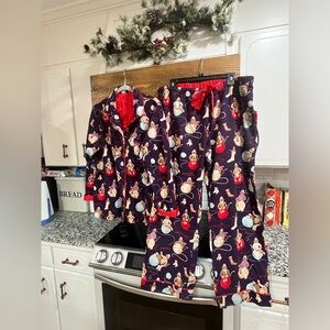 Nick&Nora knitting flannel pj set with a satin trim xxl Great condition